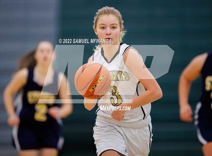 Thumbnail 3 in  Lincoln Southeast vs Elkhorn South photogallery.