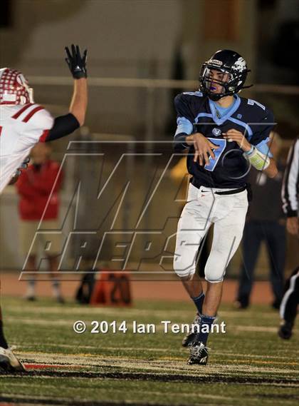 Thumbnail 1 in La Serna vs. Crescenta Valley (CIF SS Playoff Semifinal) photogallery.