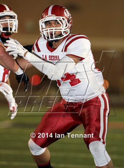 Thumbnail 2 in La Serna vs. Crescenta Valley (CIF SS Playoff Semifinal) photogallery.