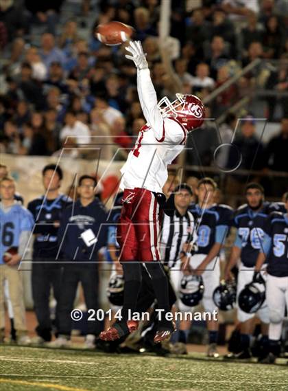 Thumbnail 3 in La Serna vs. Crescenta Valley (CIF SS Playoff Semifinal) photogallery.