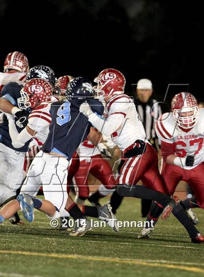 Thumbnail 2 in La Serna vs. Crescenta Valley (CIF SS Playoff Semifinal) photogallery.