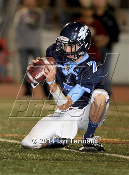 Thumbnail 1 in La Serna vs. Crescenta Valley (CIF SS Playoff Semifinal) photogallery.