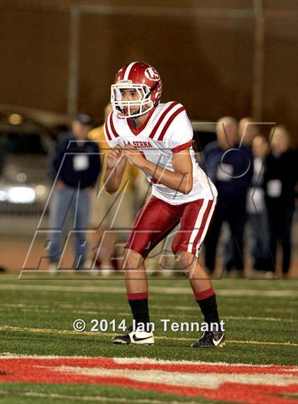 Thumbnail 2 in La Serna vs. Crescenta Valley (CIF SS Playoff Semifinal) photogallery.