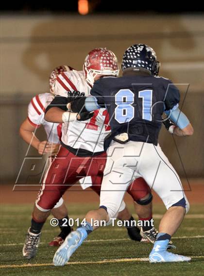 Thumbnail 2 in La Serna vs. Crescenta Valley (CIF SS Playoff Semifinal) photogallery.