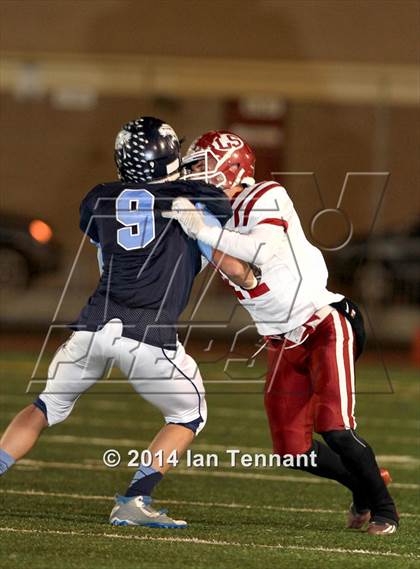 Thumbnail 2 in La Serna vs. Crescenta Valley (CIF SS Playoff Semifinal) photogallery.