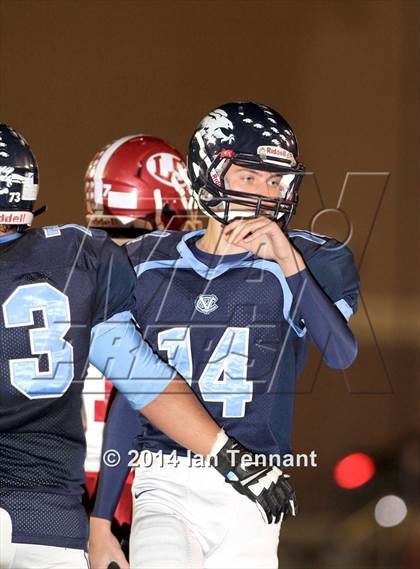 Thumbnail 3 in La Serna vs. Crescenta Valley (CIF SS Playoff Semifinal) photogallery.