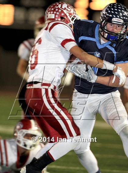 Thumbnail 1 in La Serna vs. Crescenta Valley (CIF SS Playoff Semifinal) photogallery.
