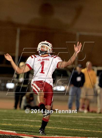 Thumbnail 3 in La Serna vs. Crescenta Valley (CIF SS Playoff Semifinal) photogallery.