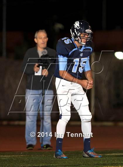 Thumbnail 2 in La Serna vs. Crescenta Valley (CIF SS Playoff Semifinal) photogallery.