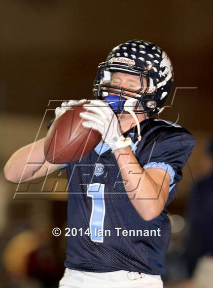 Thumbnail 2 in La Serna vs. Crescenta Valley (CIF SS Playoff Semifinal) photogallery.