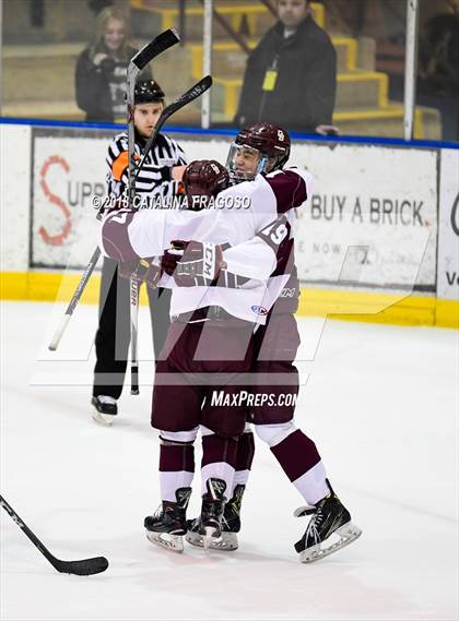 Thumbnail 1 in Gloucester Catholic vs Don Bosco Prep (NJSIAA Non-Public Semifinal)  photogallery.