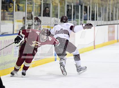 Thumbnail 3 in Gloucester Catholic vs Don Bosco Prep (NJSIAA Non-Public Semifinal)  photogallery.