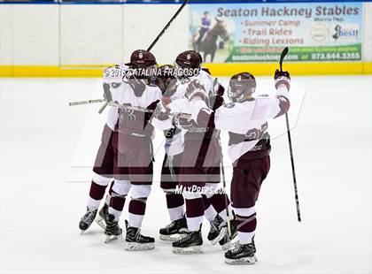 Thumbnail 3 in Gloucester Catholic vs Don Bosco Prep (NJSIAA Non-Public Semifinal)  photogallery.