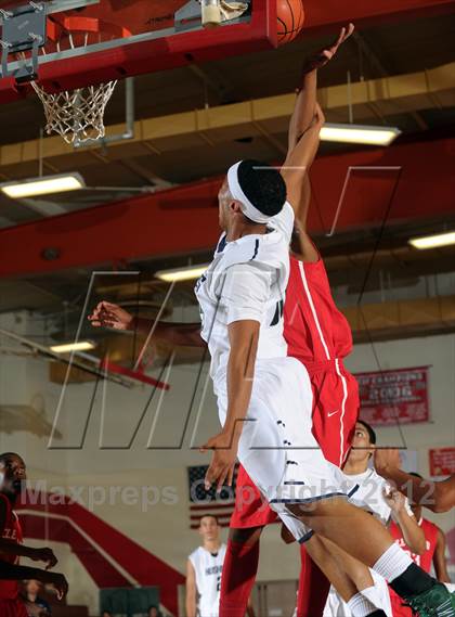 Thumbnail 2 in Cleveland vs. Chino Hills (Rose City Roundball Classic) photogallery.