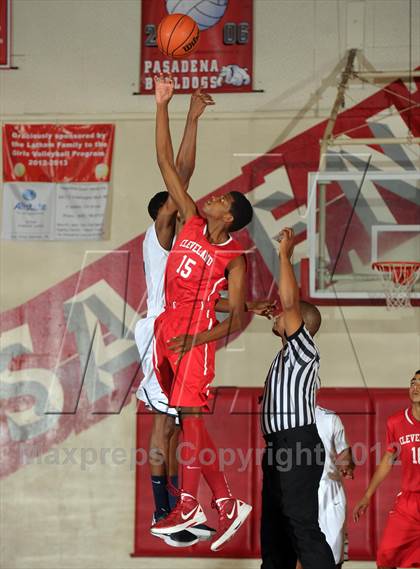 Thumbnail 2 in Cleveland vs. Chino Hills (Rose City Roundball Classic) photogallery.
