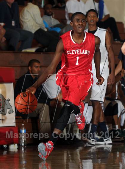 Thumbnail 3 in Cleveland vs. Chino Hills (Rose City Roundball Classic) photogallery.