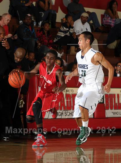 Thumbnail 3 in Cleveland vs. Chino Hills (Rose City Roundball Classic) photogallery.
