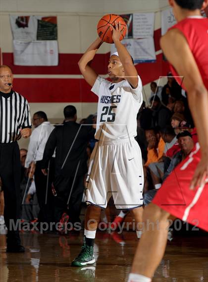 Thumbnail 3 in Cleveland vs. Chino Hills (Rose City Roundball Classic) photogallery.