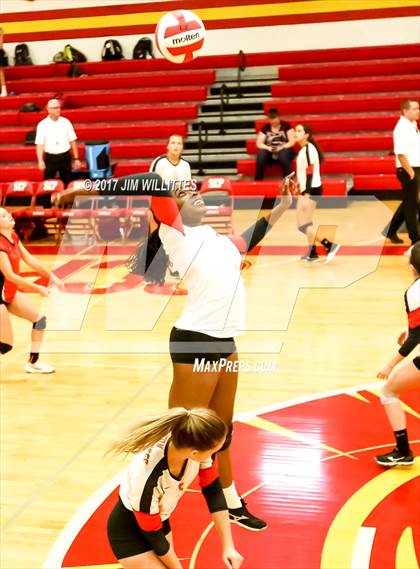 Thumbnail 3 in JV: Tempe @ Seton Catholic photogallery.