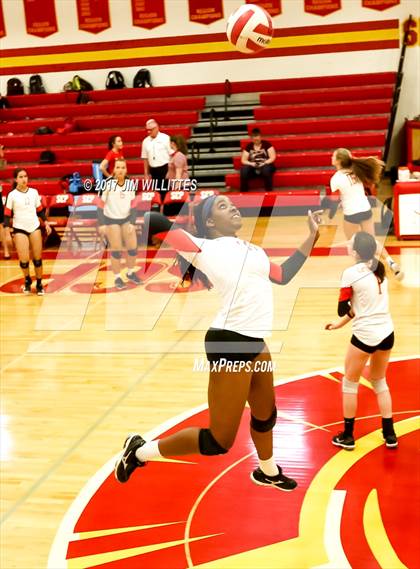 Thumbnail 3 in JV: Tempe @ Seton Catholic photogallery.