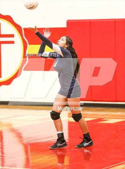 Thumbnail 3 in JV: Tempe @ Seton Catholic photogallery.