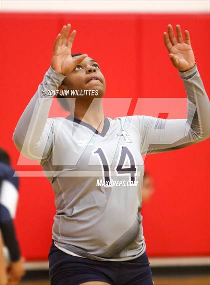 Thumbnail 3 in JV: Tempe @ Seton Catholic photogallery.