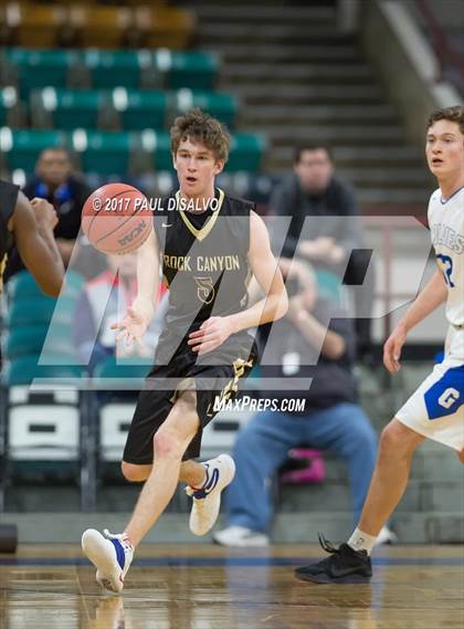 Thumbnail 3 in Rock Canyon vs. Grandview (CHSAA 5A Great 8) photogallery.