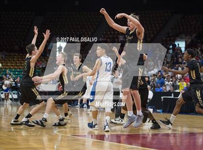 Thumbnail 3 in Rock Canyon vs. Grandview (CHSAA 5A Great 8) photogallery.