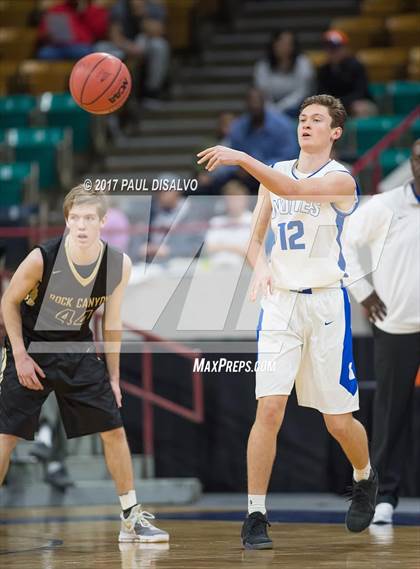 Thumbnail 3 in Rock Canyon vs. Grandview (CHSAA 5A Great 8) photogallery.