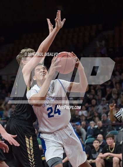 Thumbnail 2 in Rock Canyon vs. Grandview (CHSAA 5A Great 8) photogallery.