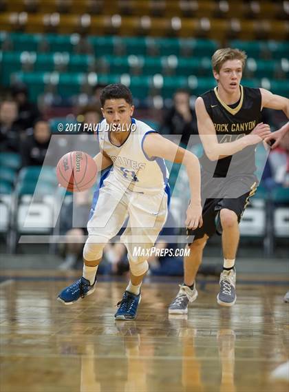 Thumbnail 1 in Rock Canyon vs. Grandview (CHSAA 5A Great 8) photogallery.
