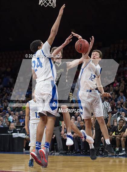 Thumbnail 1 in Rock Canyon vs. Grandview (CHSAA 5A Great 8) photogallery.