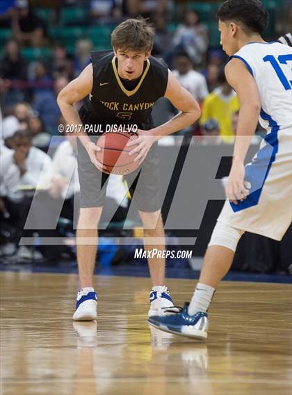 Thumbnail 1 in Rock Canyon vs. Grandview (CHSAA 5A Great 8) photogallery.