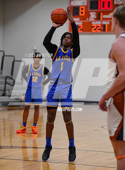 Thumbnail 2 in Caldwell vs La Vega photogallery.