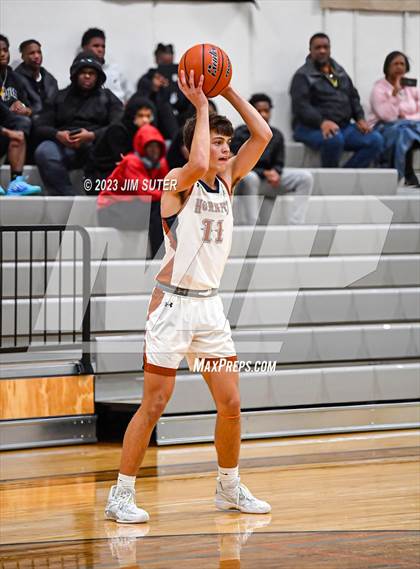 Thumbnail 2 in Caldwell vs La Vega photogallery.