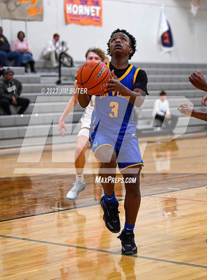 Thumbnail 2 in Caldwell vs La Vega photogallery.