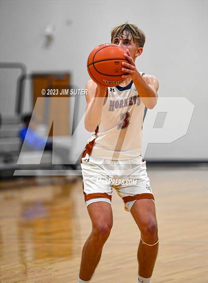 Thumbnail 1 in Caldwell vs La Vega photogallery.