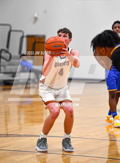 Thumbnail 2 in Caldwell vs La Vega photogallery.