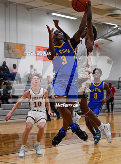Thumbnail 1 in Caldwell vs La Vega photogallery.