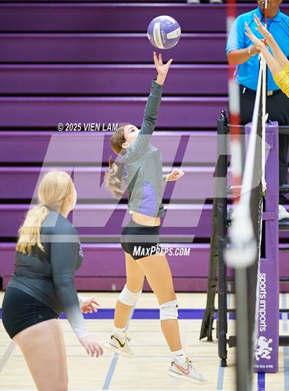 Thumbnail 2 in JV: Bishop O'Dowd @ Piedmont photogallery.