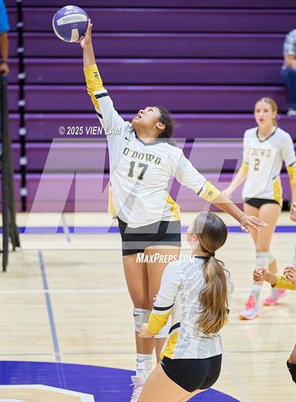 Thumbnail 2 in JV: Bishop O'Dowd @ Piedmont photogallery.