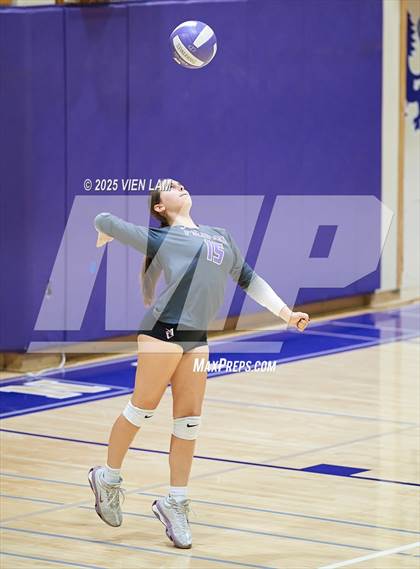 Thumbnail 3 in JV: Bishop O'Dowd @ Piedmont photogallery.