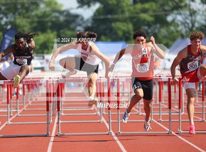Thumbnail 1 in PIAA State Track and Field Championships photogallery.