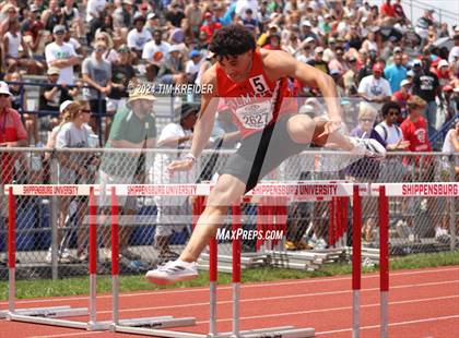 Thumbnail 3 in PIAA State Track and Field Championships photogallery.