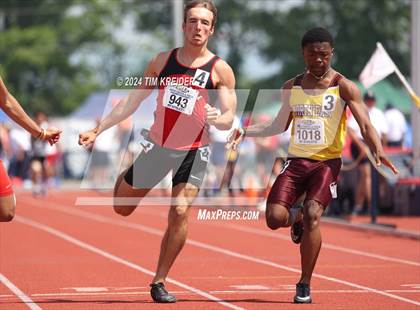 Thumbnail 1 in PIAA State Track and Field Championships photogallery.