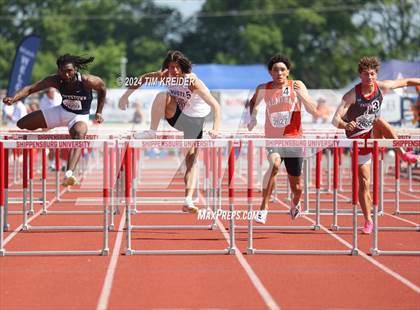 Thumbnail 2 in PIAA State Track and Field Championships photogallery.