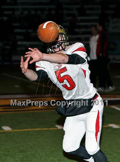 Thumbnail 1 in Valley Center vs. Santa Fe Christian (CIF SDS Playoffs) photogallery.