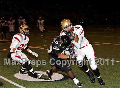 Thumbnail 1 in Valley Center vs. Santa Fe Christian (CIF SDS Playoffs) photogallery.