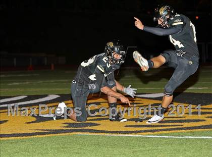 Thumbnail 1 in Valley Center vs. Santa Fe Christian (CIF SDS Playoffs) photogallery.