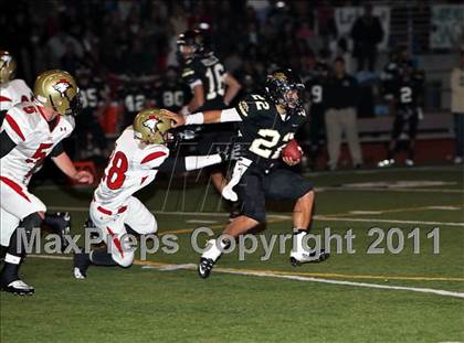 Thumbnail 1 in Valley Center vs. Santa Fe Christian (CIF SDS Playoffs) photogallery.